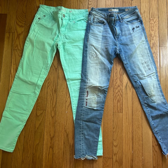2/$10 girls jeans bundle - Picture 1 of 2